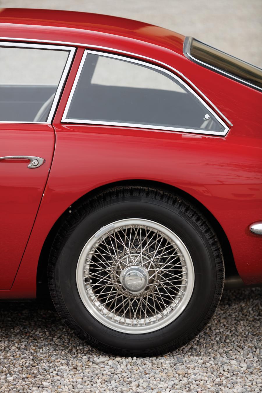 Колеса Apollo 5000 GT Coupe by Intermeccanica 1962 года  (фото 11 из 32)